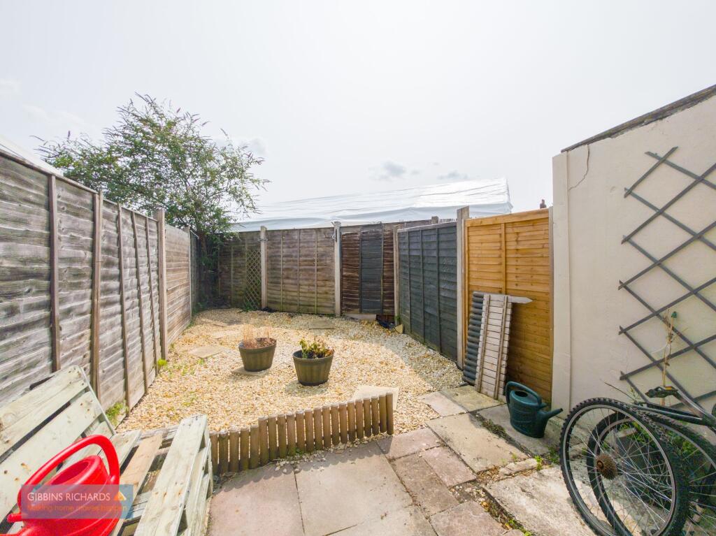 House in Taunton - View 4