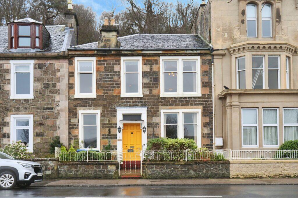 Main image of property: 8 Battery Place, Rothesay