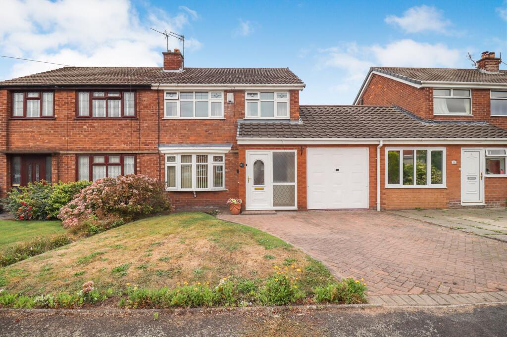 3-bed semi-detached on Walkers Lane, Penketh, Warrington, £270,000