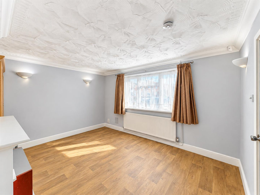 House in London - View 3