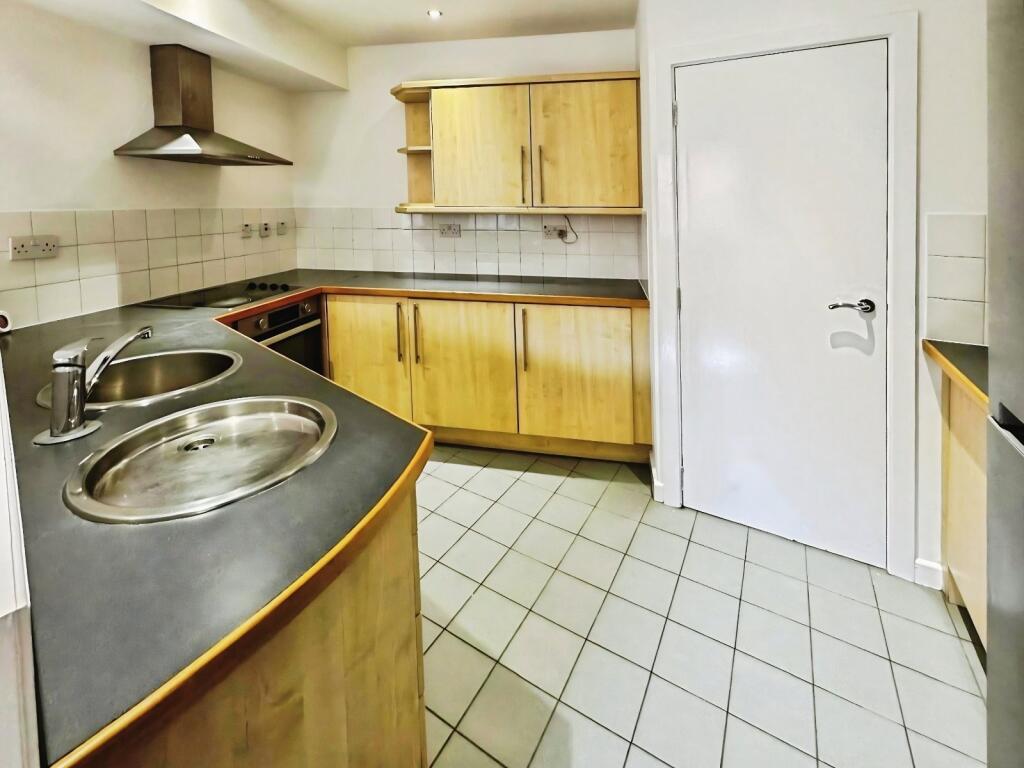 Apartment in Leeds, Warehouse Hill, Lovell Park - View 5
