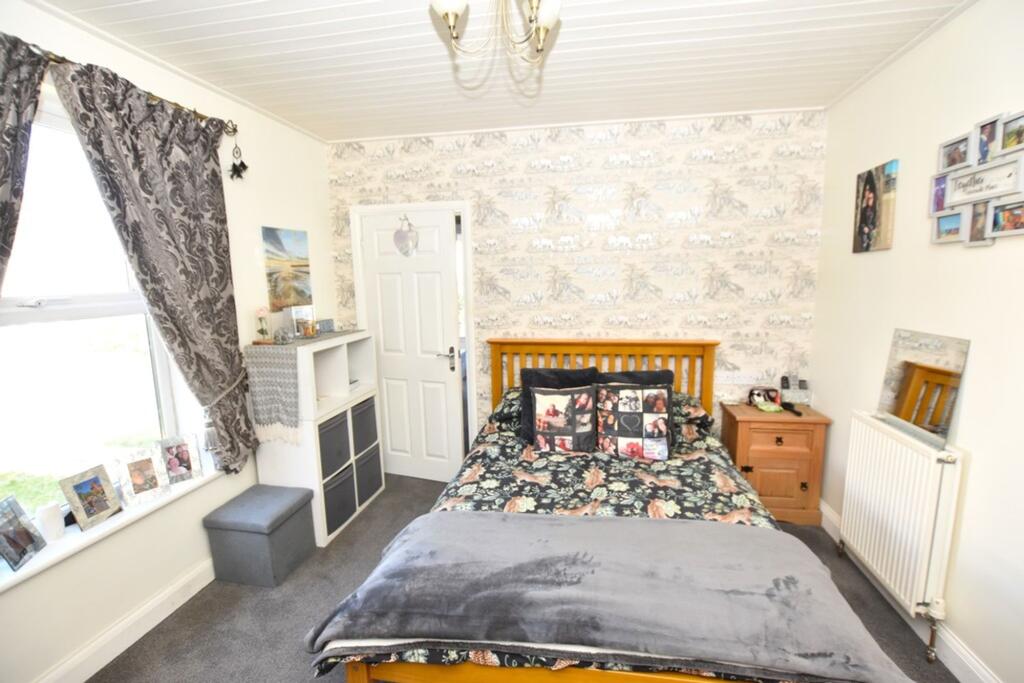 House in Canterbury - More