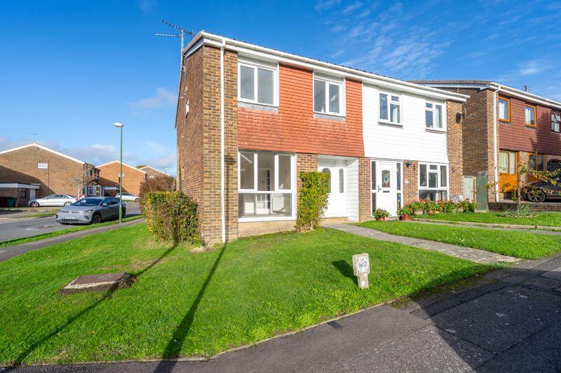 3-bed semi-detached on Little Breach, Chichester, £350,000