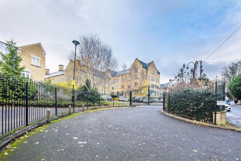 Main image of property: 3 Osborne Mews, Brincliffe, S11 9EG