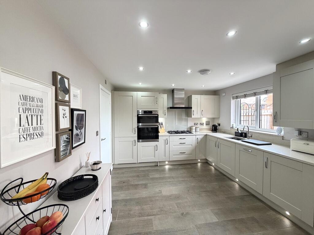 House in Exeter - View 3
