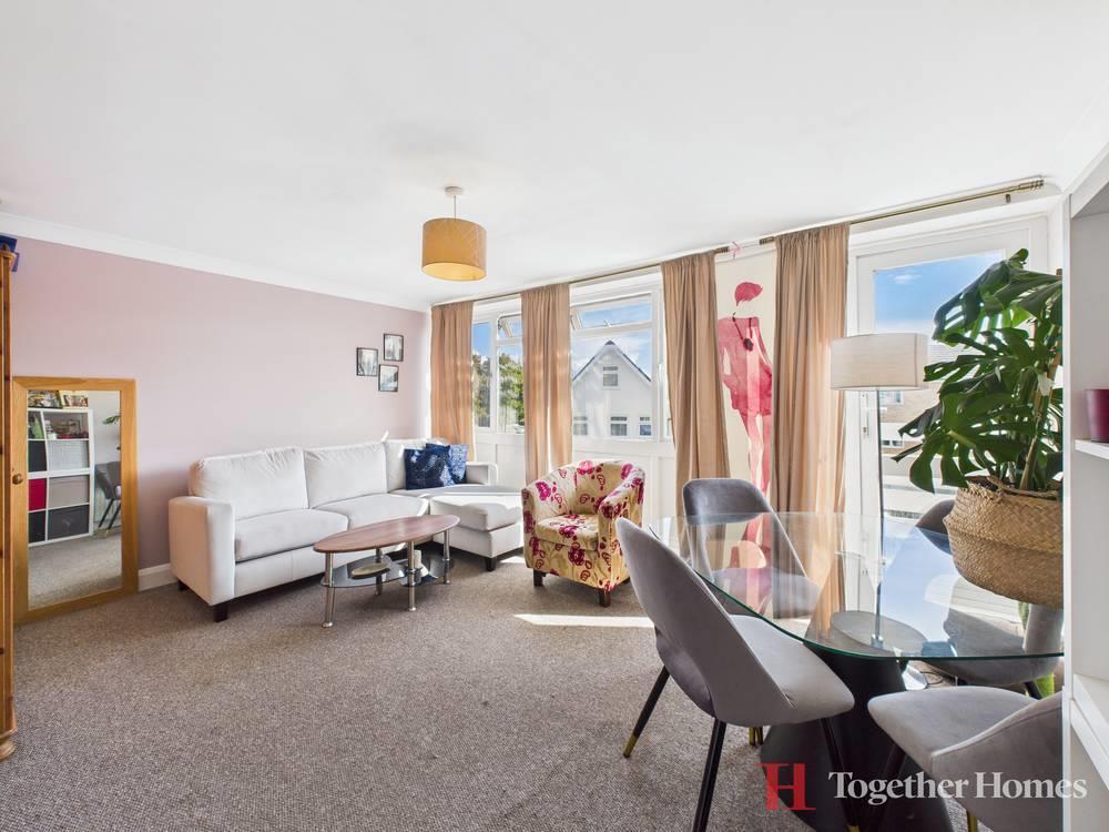 Main image of property: Peartree Close, South Ockendon