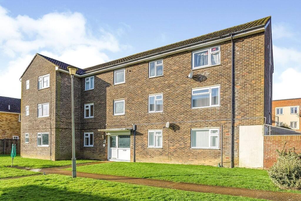 Main image of property: Crombie Close, Waterlooville, Hampshire, PO8