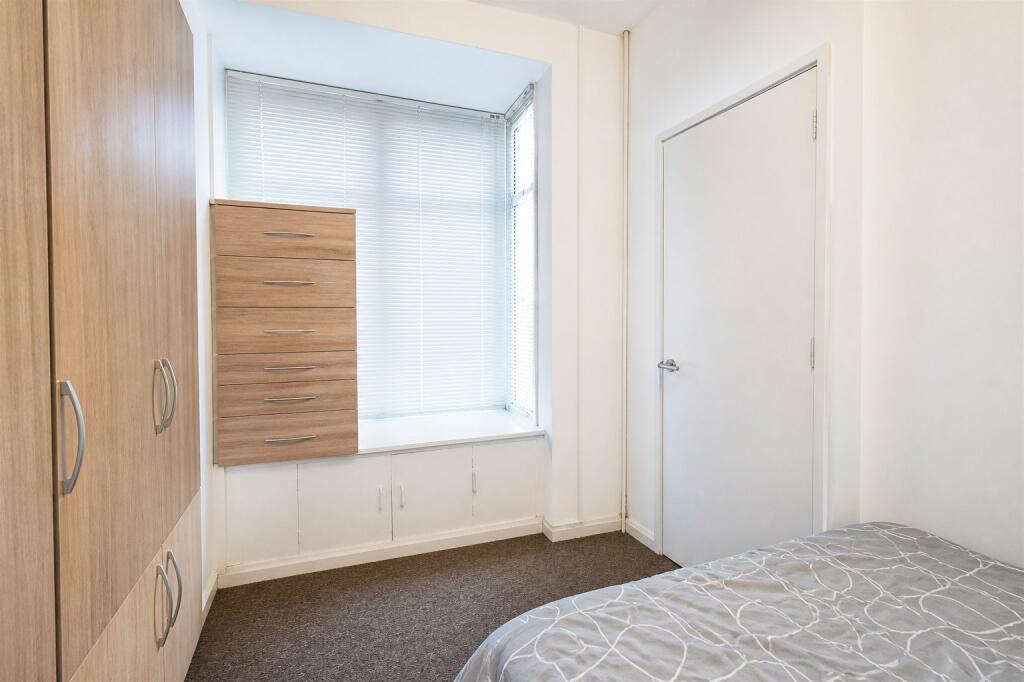 4 bedroom terraced house for rent