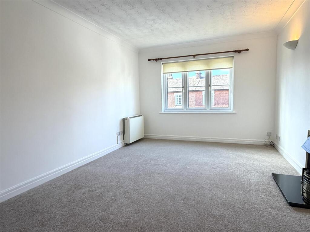 The Homesetad, Henry Street, Lytham photo 3