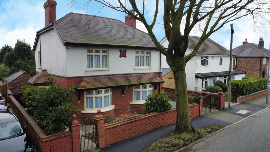 Main image of property: Kiln Lane, Dentons Green, St Helens