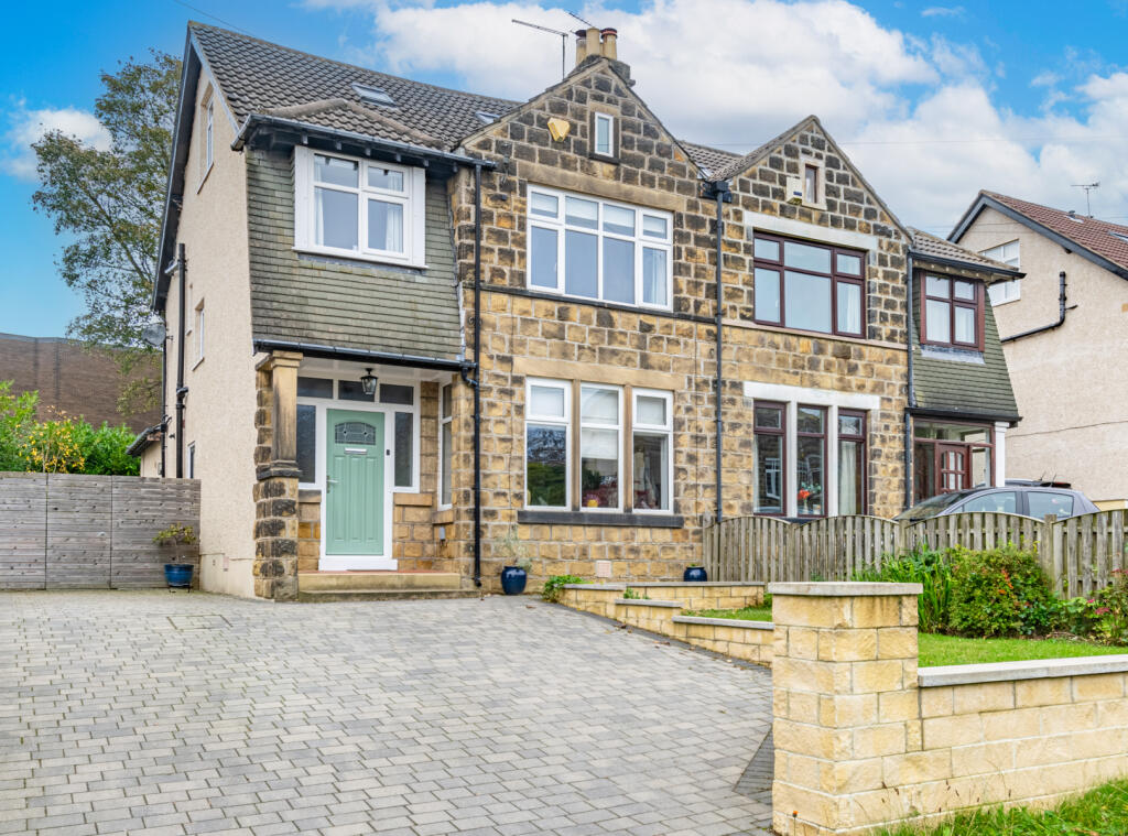 Main image of property: Bentcliffe Drive, Leeds, LS17