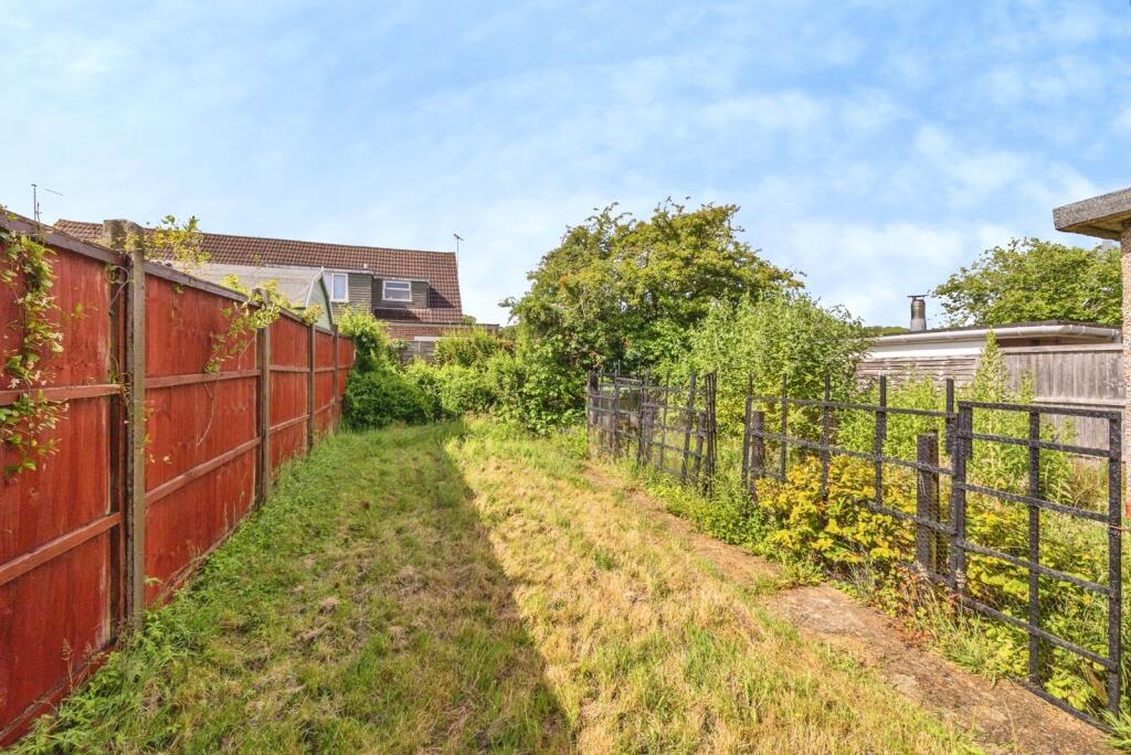 Main image of property: Padnell Avenue, Waterlooville, Hampshire, PO8