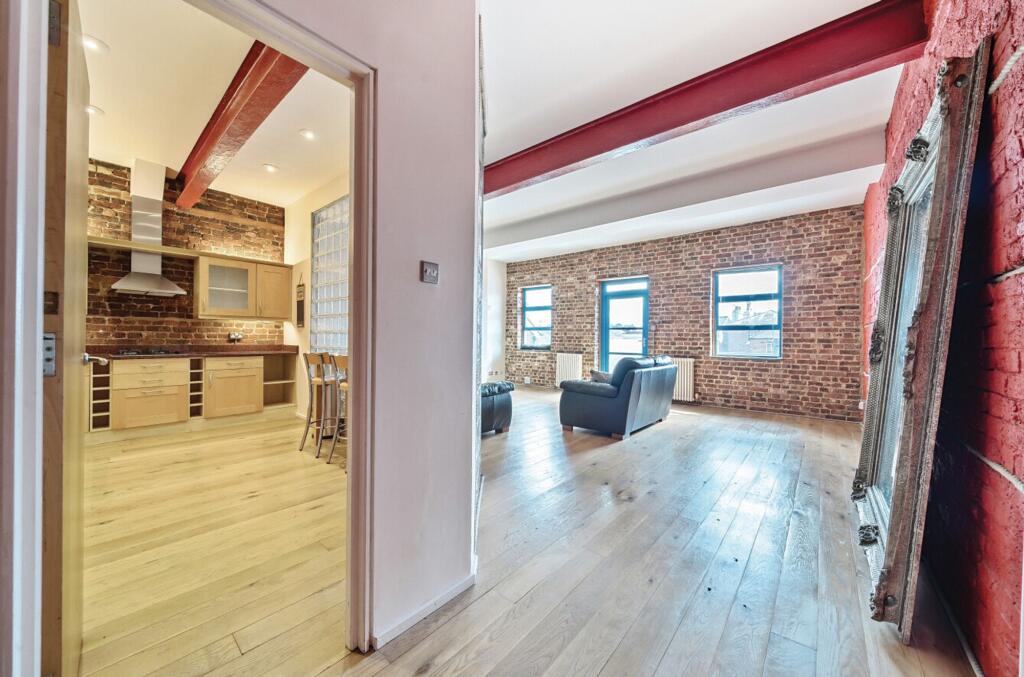 Apartment in Tonbridge - View 3