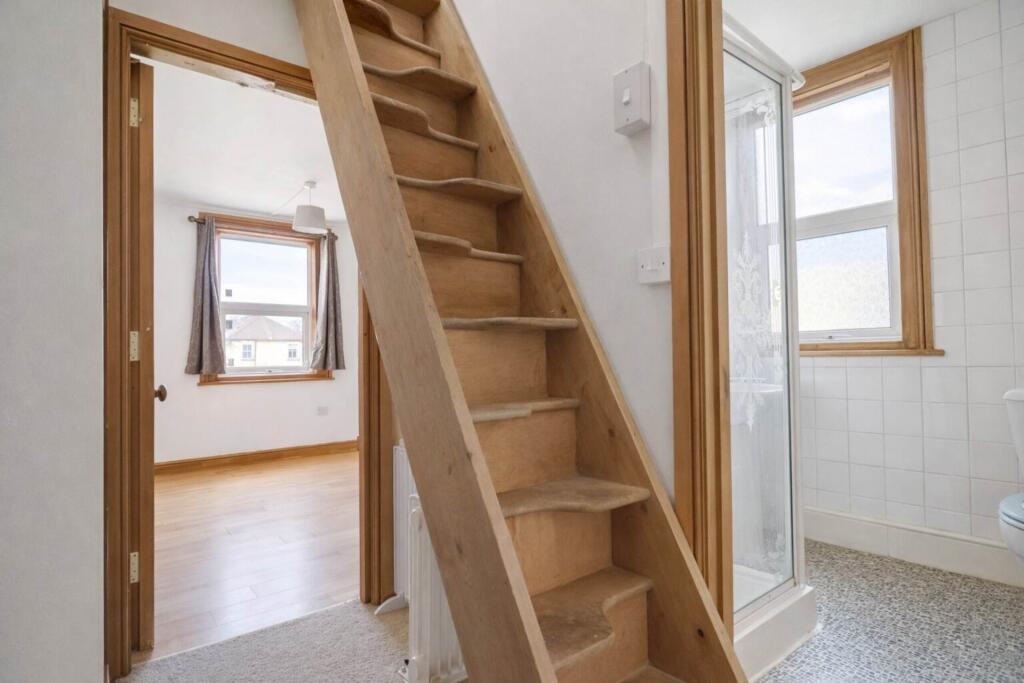 Moorland Road, South Ward photo 2
