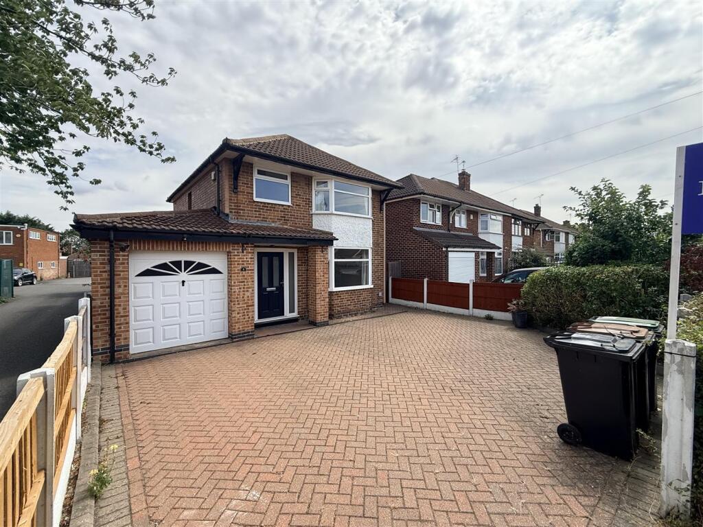 Main image of property: Attenborough Lane, Nottingham