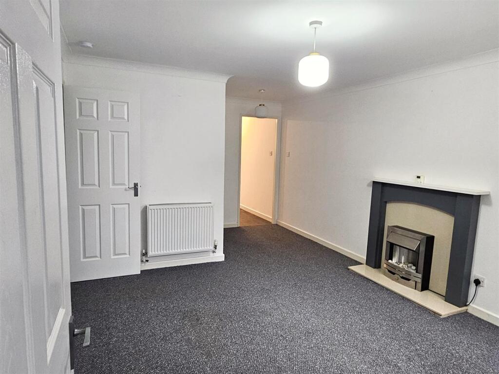 Apartment in Plymouth, Chaddlewood - View 4
