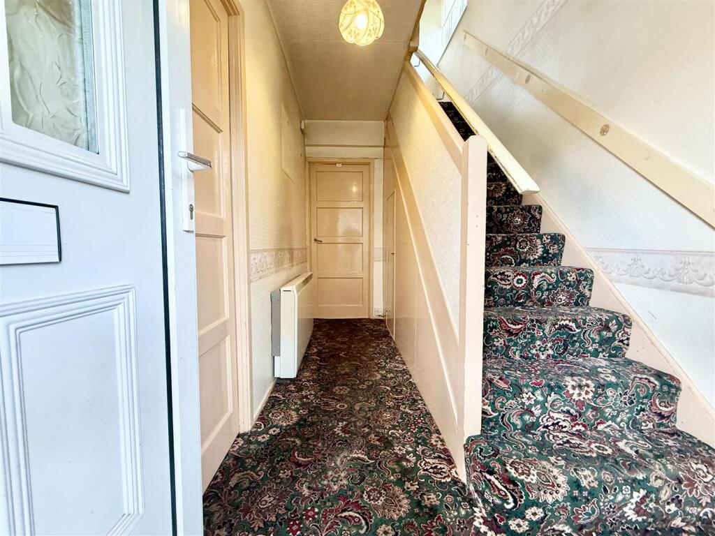 Harvest Road, Rowley Regis - View 3