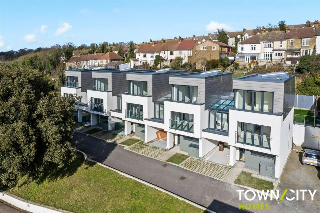 Main image of property: The Hamiltons, Chatham, ME5