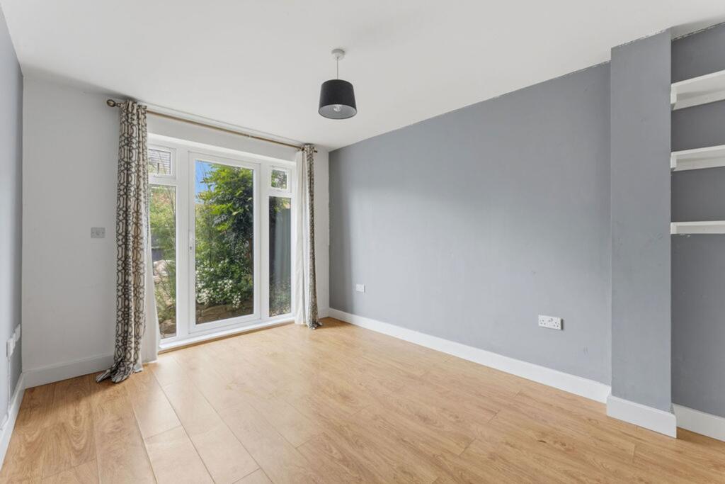 House in Leicester - View 5