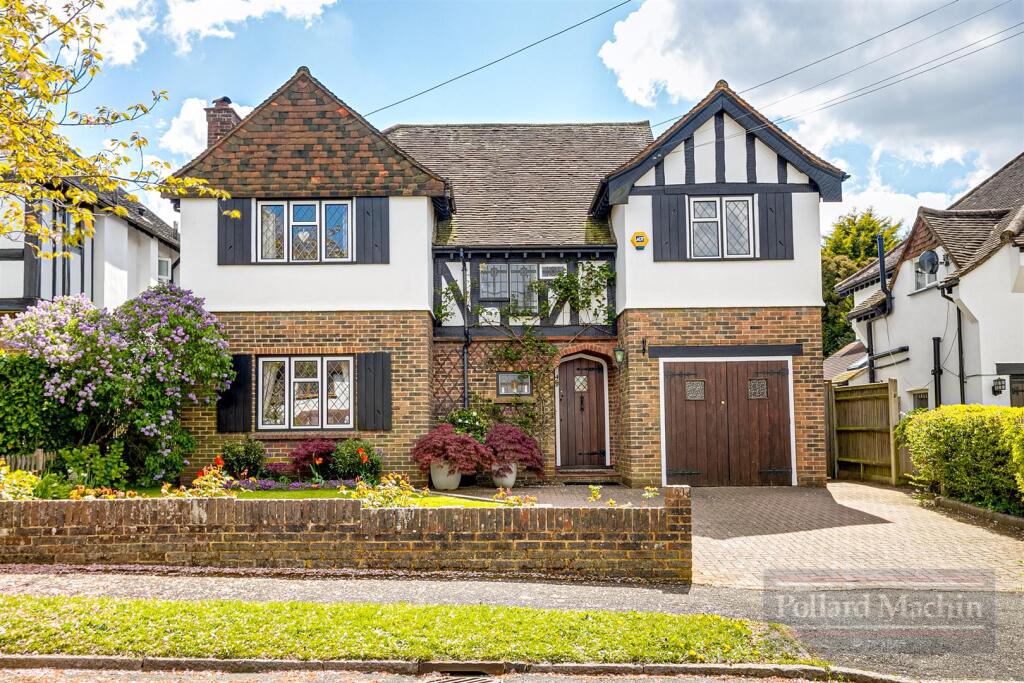 Main image of property: Glebe Hyrst, Sanderstead, Surrey