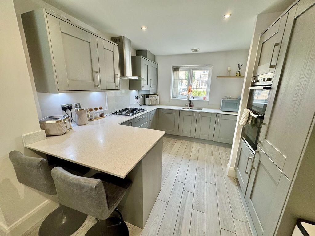 House in Halifax - View 3