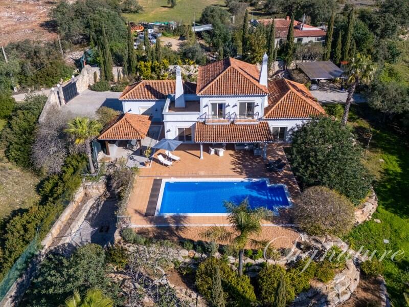 Main image of property: Algarve, Santa Bárbara de Nexe