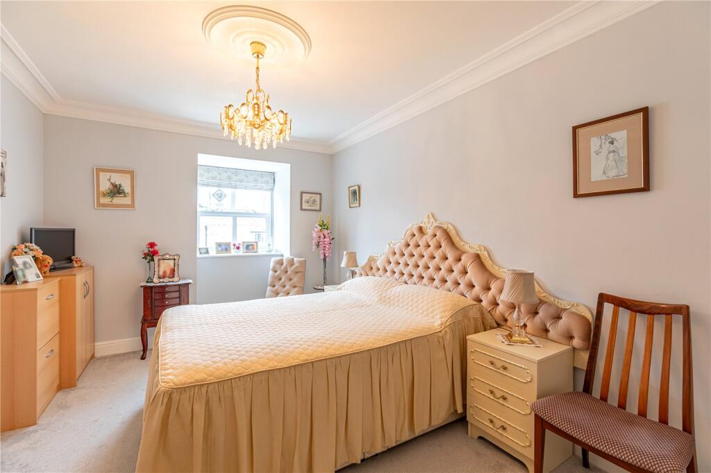 Templeton Road, Kintbury, Hungerford, Berkshire, RG17 - More
