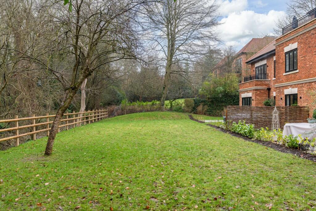 Additional image 14 of Caddington House, New Road, Digswell, Welwyn, Hertfordshire, AL6