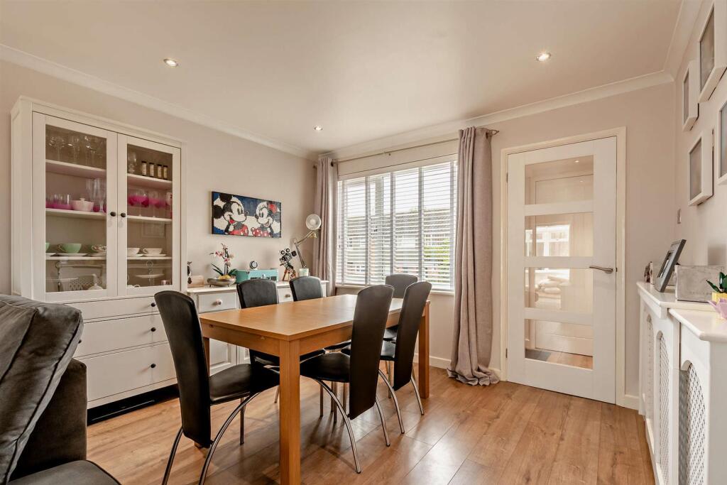 House in Maidstone, Bearsted - View 3