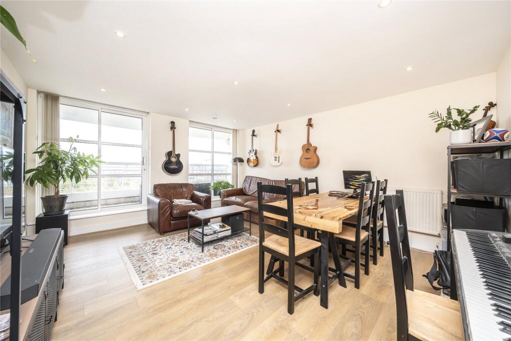 Apartment in London - View 2