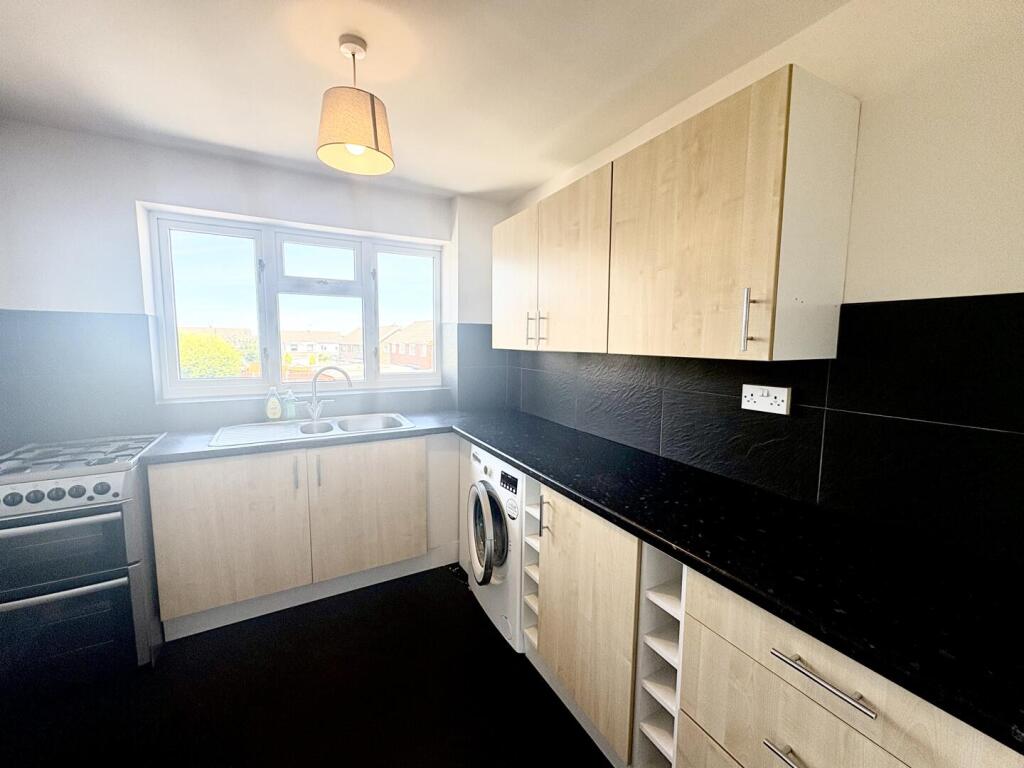 Apartment in Tamworth, Glascote - View 4