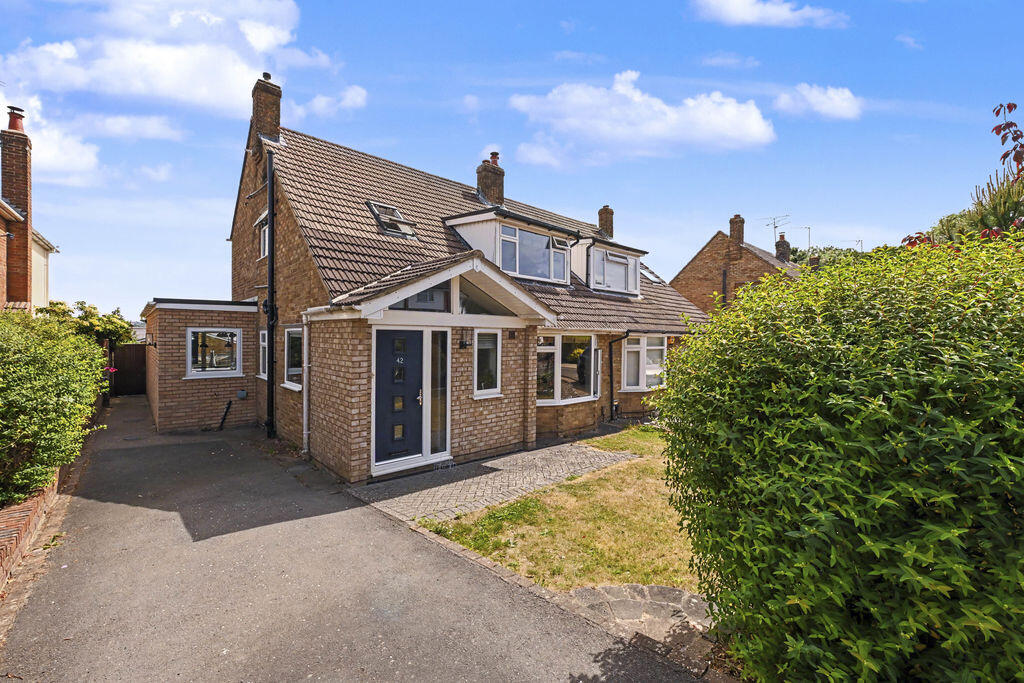 Main image of property: Mill View Road, Tring 