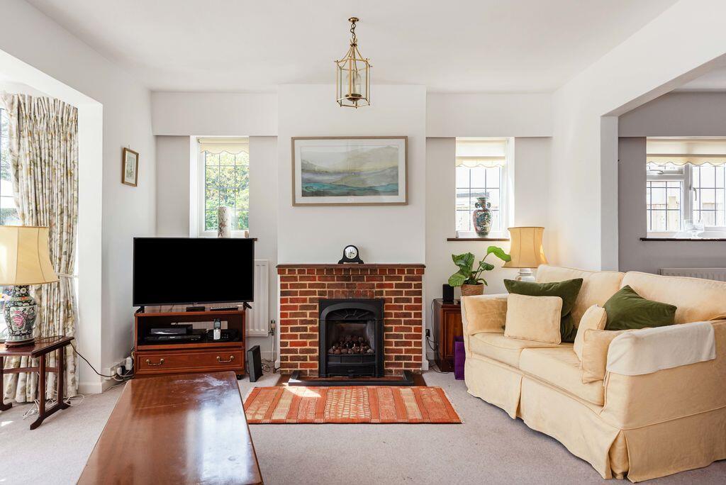 Cedar Drive, Chichester - View 5