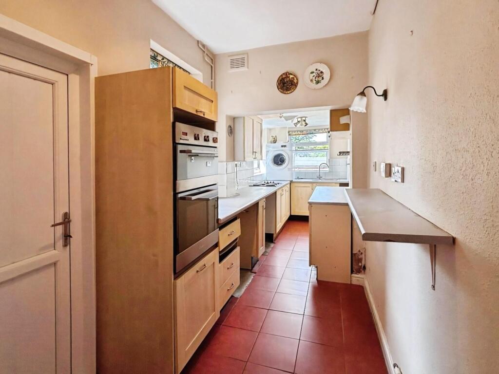 House in Birmingham, Sutton Coldfield - View 3