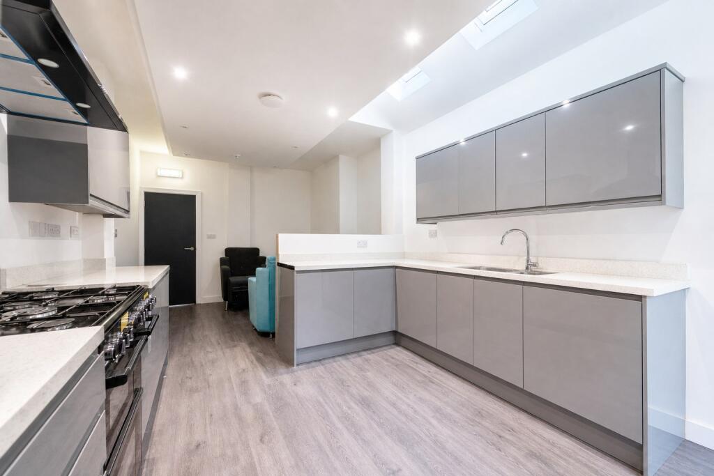 House in Birmingham - More