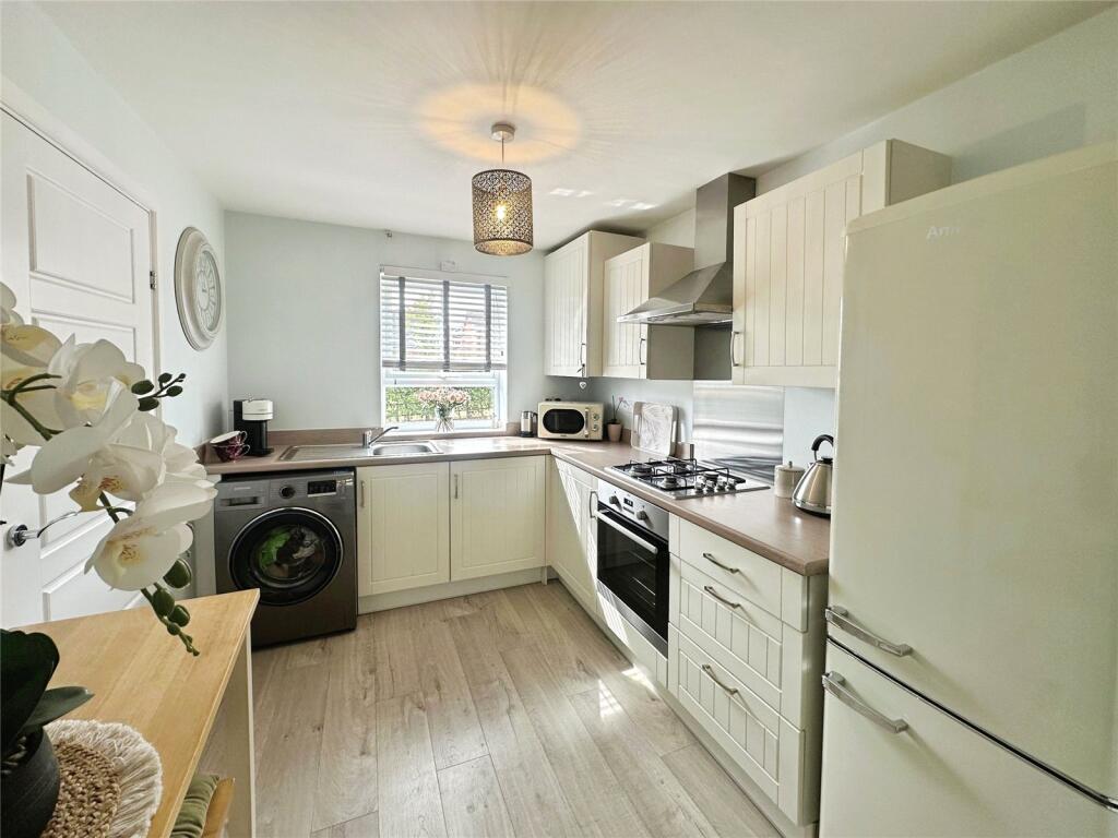 House in Wakefield - View 5