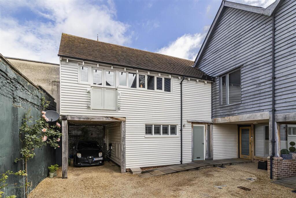 Main image of property: Harts Yard, Saffron Walden