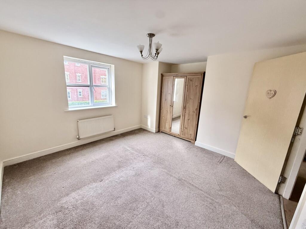 Apartment in Manchester - More