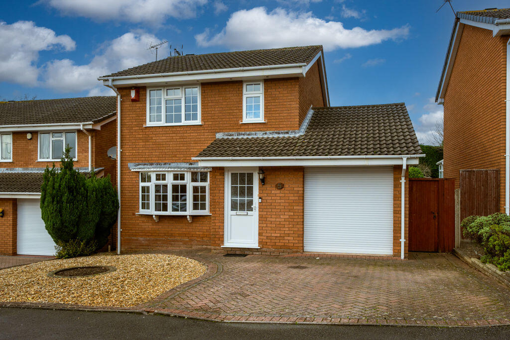 Main image of property: Brenwood Close, Kingswinford