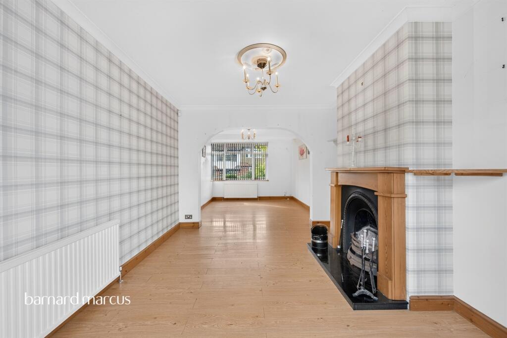 House in Kingston upon Thames - View 3