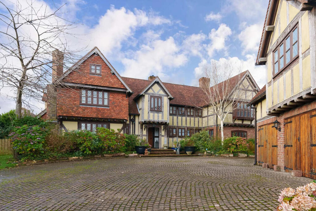 6-bed detached on Sleepy Oaks, 9 Lucerne Court, Douglas, £1,349,999