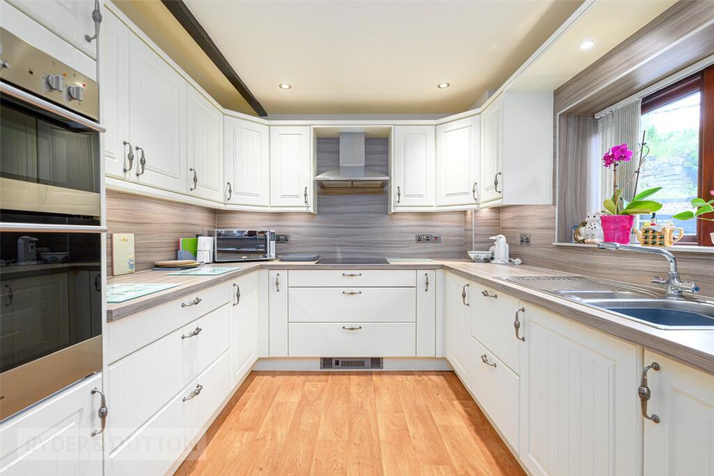 Wellhouse Fields, Golcar, Huddersfield, West Yorkshire, HD7 - View 6