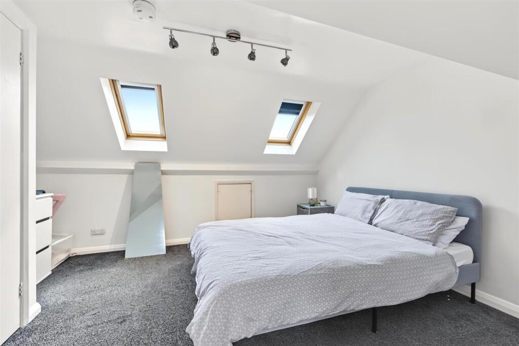 House in Nottingham - View 5