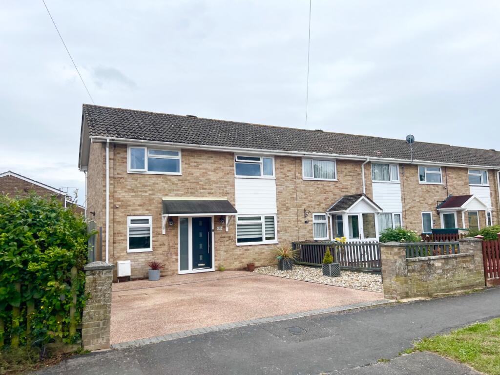 Main image of property: Whitefield Road, Southampton, SO45