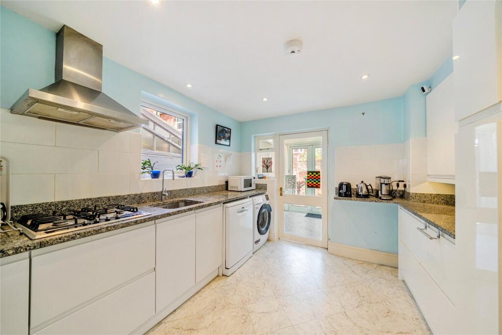 House in Exeter - View 2