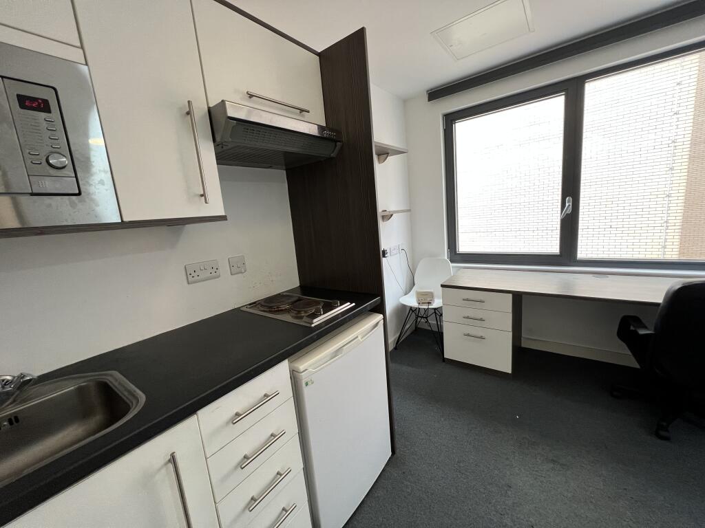 Apartment in Sheffield, Moorhead, City Centre - View 4