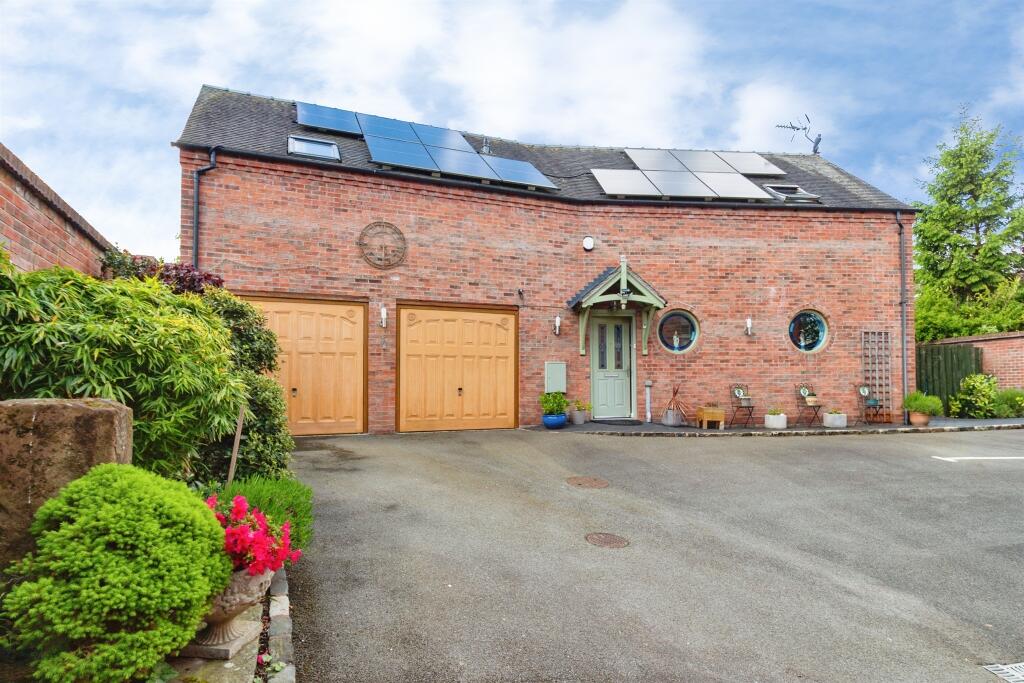 Main image of property: Hardings Mews, Penkridge, Stafford