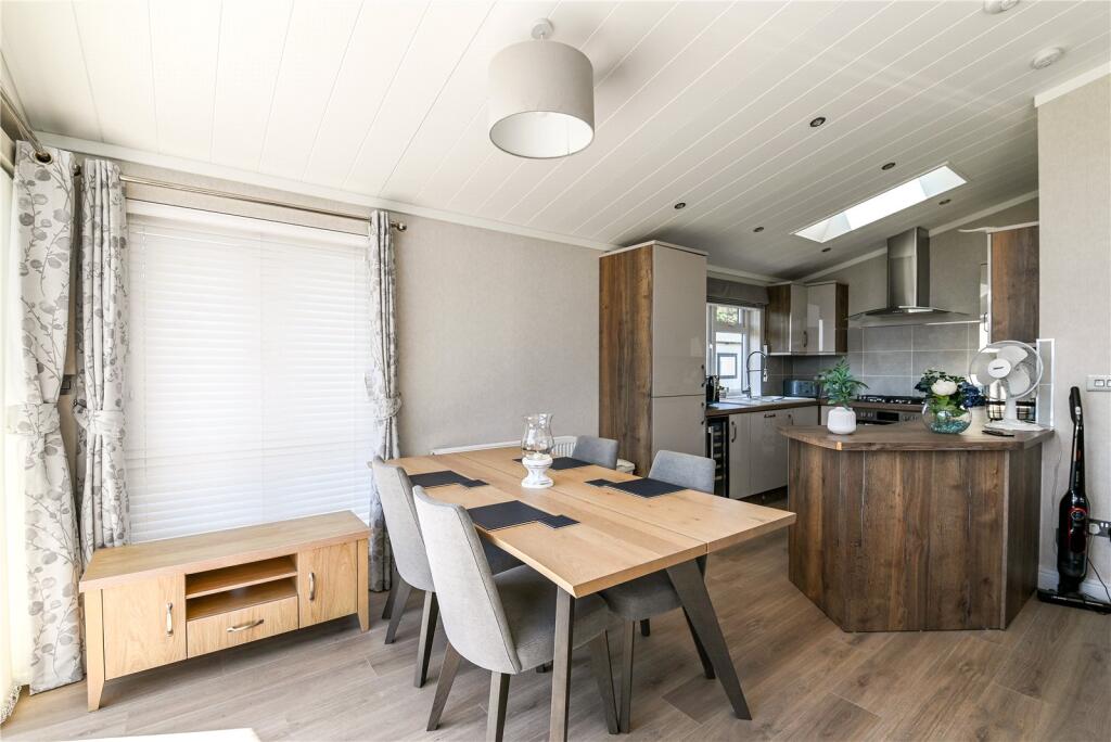 House in New Forest, Ashley, New Milton - View 4