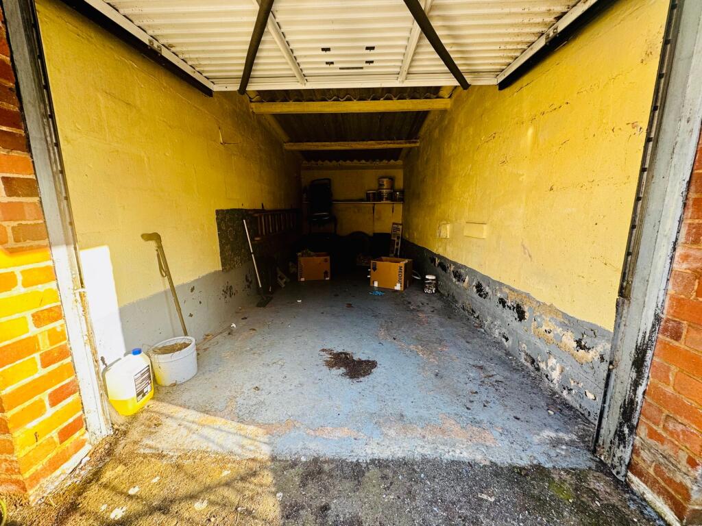 Birchen Lane, Tiverton, EX16 photo 3