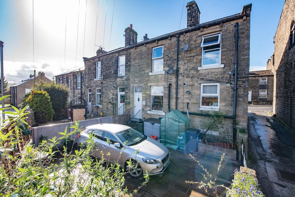 Main image of property: 42 Keighley Road, Silsden, BD20 0EA